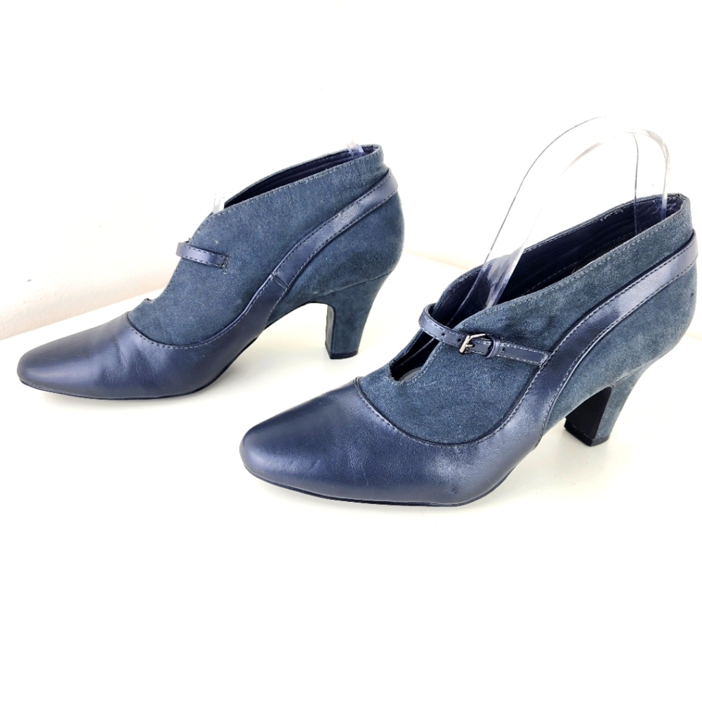 SoftMoc Gray Faux Suede Slip On Heels Size 8.5M